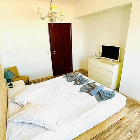 Summerland Nuba مامايا